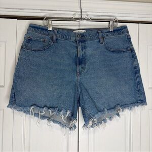 Abercrombie & Fitch Women’s Denim Dad Shorts Blue Size 16/33 Cutoff Raw Hem